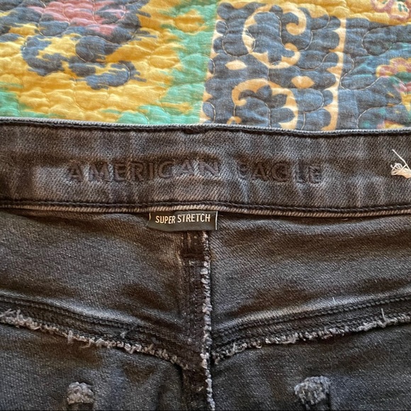 American Eagle Super High Waisted Black Wash Jeans - Picture 12 of 16
